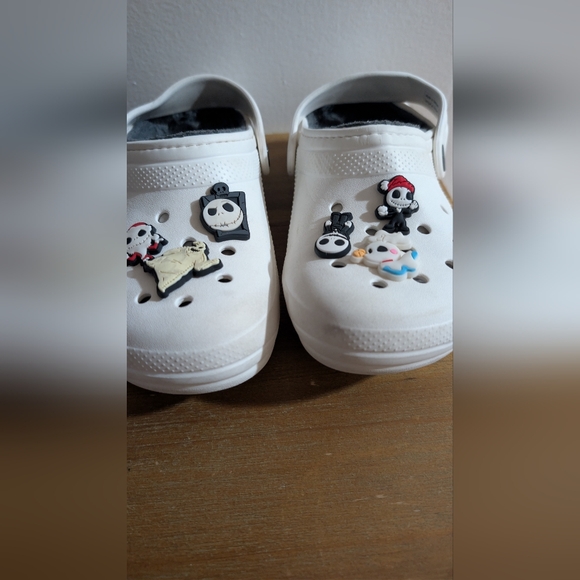 CROCS Kids White Slippers with Character Charms The Nightmare Before Christmas - Picture 2 of 7